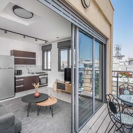Superb 1,5 Bdr W Balcony Close To The Beach Tel Aviv Exterior photo