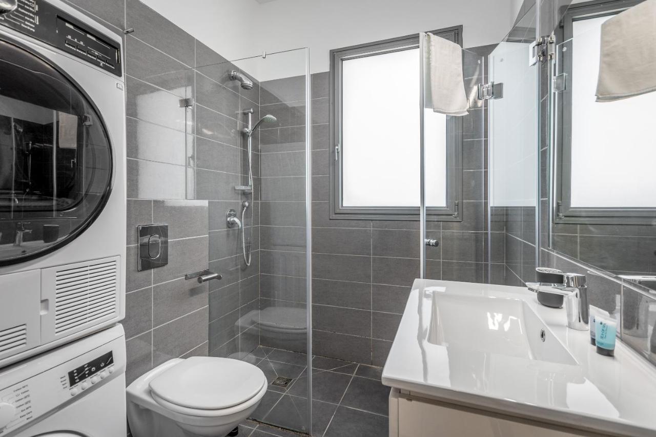 Superb 1,5 Bdr W Balcony Close To The Beach Tel Aviv Exterior photo