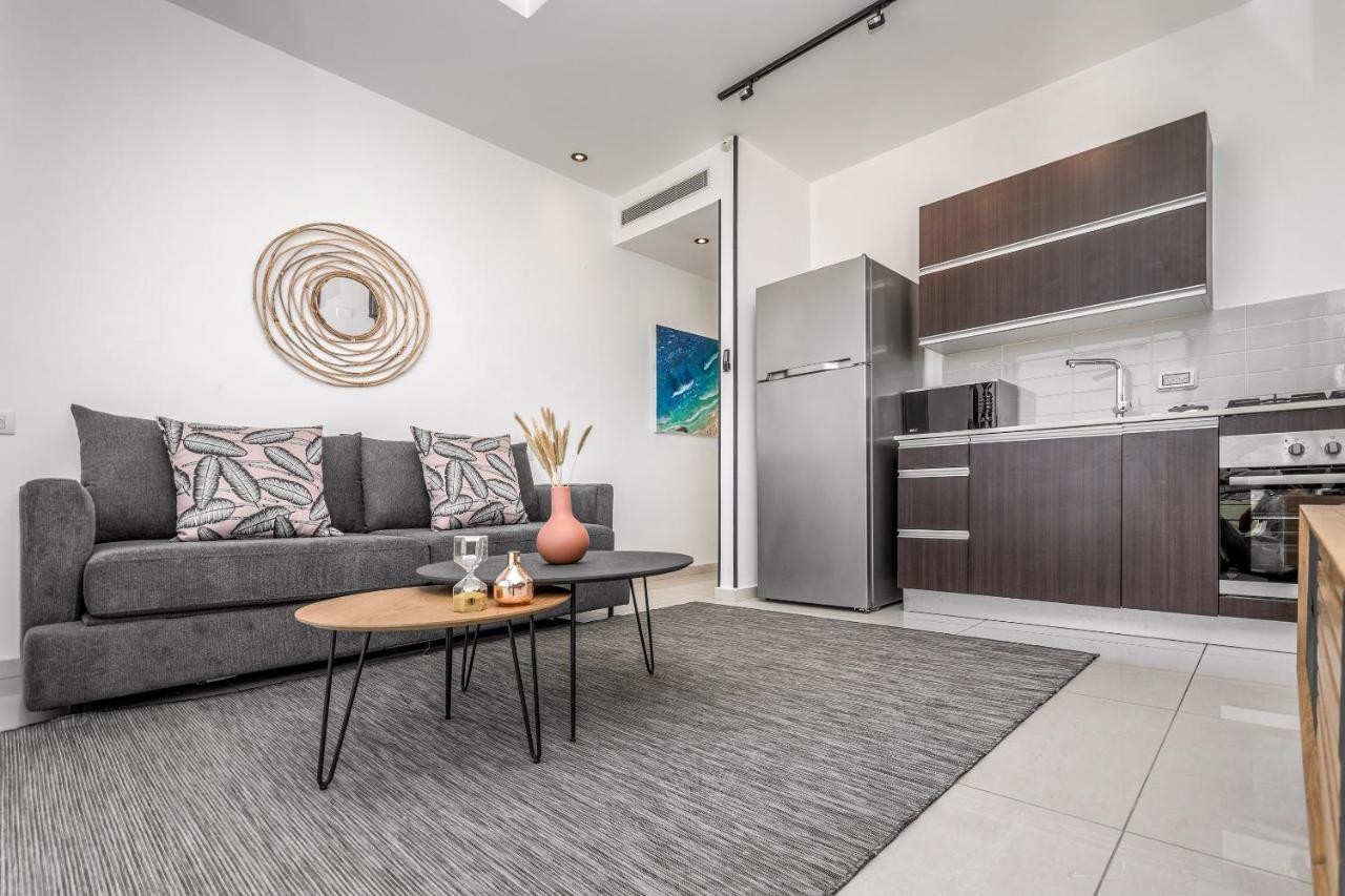 Superb 1,5 Bdr W Balcony Close To The Beach Tel Aviv Exterior photo